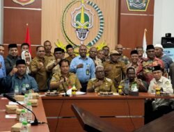 Ketua Harian MTQ Ke-XXX Provinsi Se-Tanah Papua Menyampaikan Laporan Kesiapan Panitia Kepada Bupati Mimika