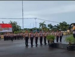 Sebanyak 66 personel Polres Mimika dan Batalyon B Pelopor Satuan Brimob Polda Papua menerima kenaikan pangkat : Kenaikan Pangkat Bagi Anggota Polri Merupakan Salah Satu Sistem Wujud Reward Terhadap Sistem Pembinaan Karier