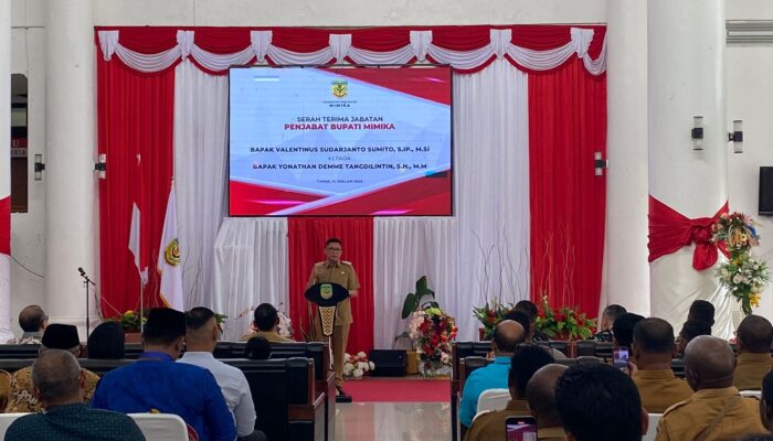 Sertijab Pj Bupati Mimika: Yonathan Demme Tangdilintin Gantikan Valentinus S. Sumito