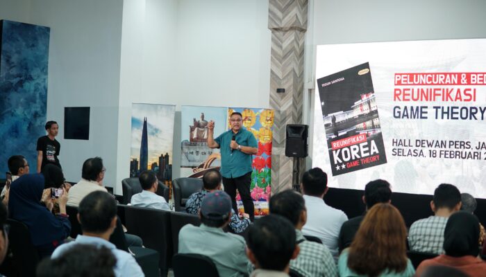 Ketua Umum JMSI, Teguh Santosa, Luncurkan Buku “Reunifikasi Korea: Game Theory”