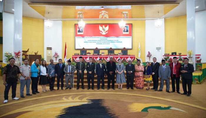 DPRD Mimika Tetapkan Johannes Rettob – Emanuel Kemong Sebagai Bupati dan Wakil Bupati Terpilih Periode 2025-2030