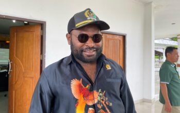 Anggota DPRK Mimika Kecewa Pemberhentian Sepihak Guru Kontrak Asal Kamoro