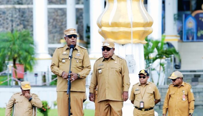 Bupati Mimika: Kepala Distrik yang Tak Bekerja Akan Diberhentikan