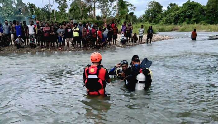 Anak Usia 3 Tahun Diduga Tenggelam di Kali Selamat Datang SP2, Tim SAR Kerahkan Peralatan Selam dan Aqua Eye