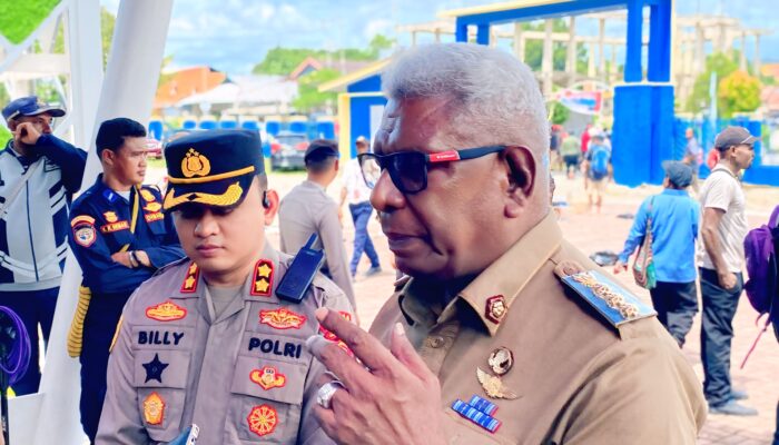 Bupati Mimika Perintahkan Dinas Pendidikan Segera Bayar Gaji Guru Kontrak yang Tertunda