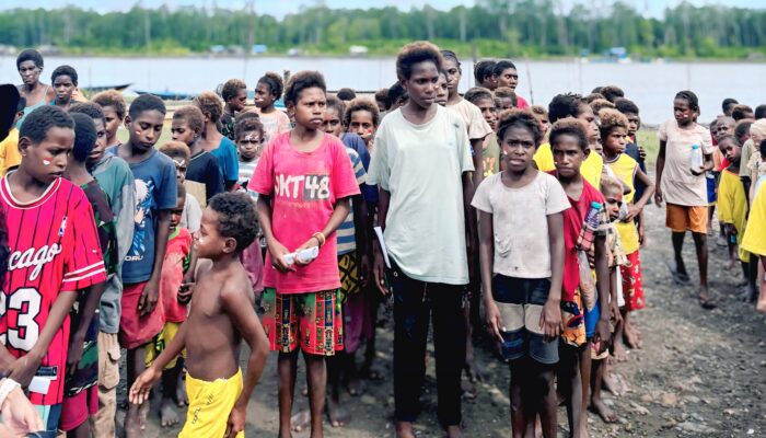 Pemuda Papua Tengah Gelar Kegiatan “AND Papua Trada Sampah” di Pomako, Angkat Isu Pendidikan dan Lingkungan
