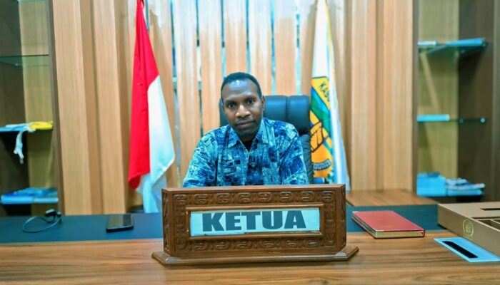 Ketua DPRK Mimika Primus: Minta Jalur Kendaraan Berat Dialihkan, Tanggapi Kecelakaan di Mapurujaya