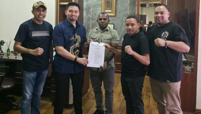 DPP KNPI Tetapkan Sedek Bahta sebagai Ketua Caretaker KNPI Papua Tengah dan Adrian Andhika Thie Sebagai Sekretaris