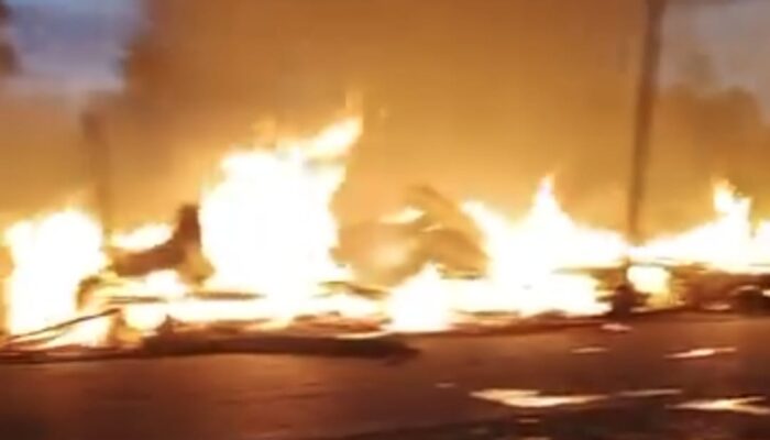 18 Kios di Pelabuhan Pomako Timika Ludes Terbakar