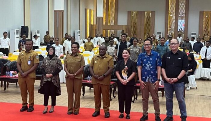 Gubernur Meki Nawipa Tekankan Profesionalisme Jurnalis, Fokus Lawan Hoaks dan Majukan Papua Tengah