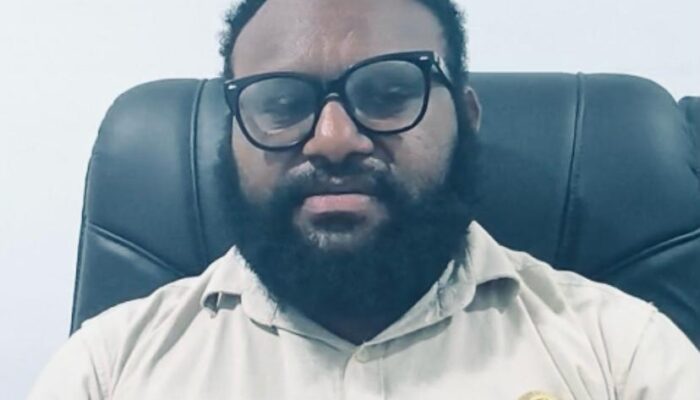 Araminus Omaleng Desak Kapolda Usut Dugaan Mobil Polisi Jadi Taksi Gelap di Tembagapura