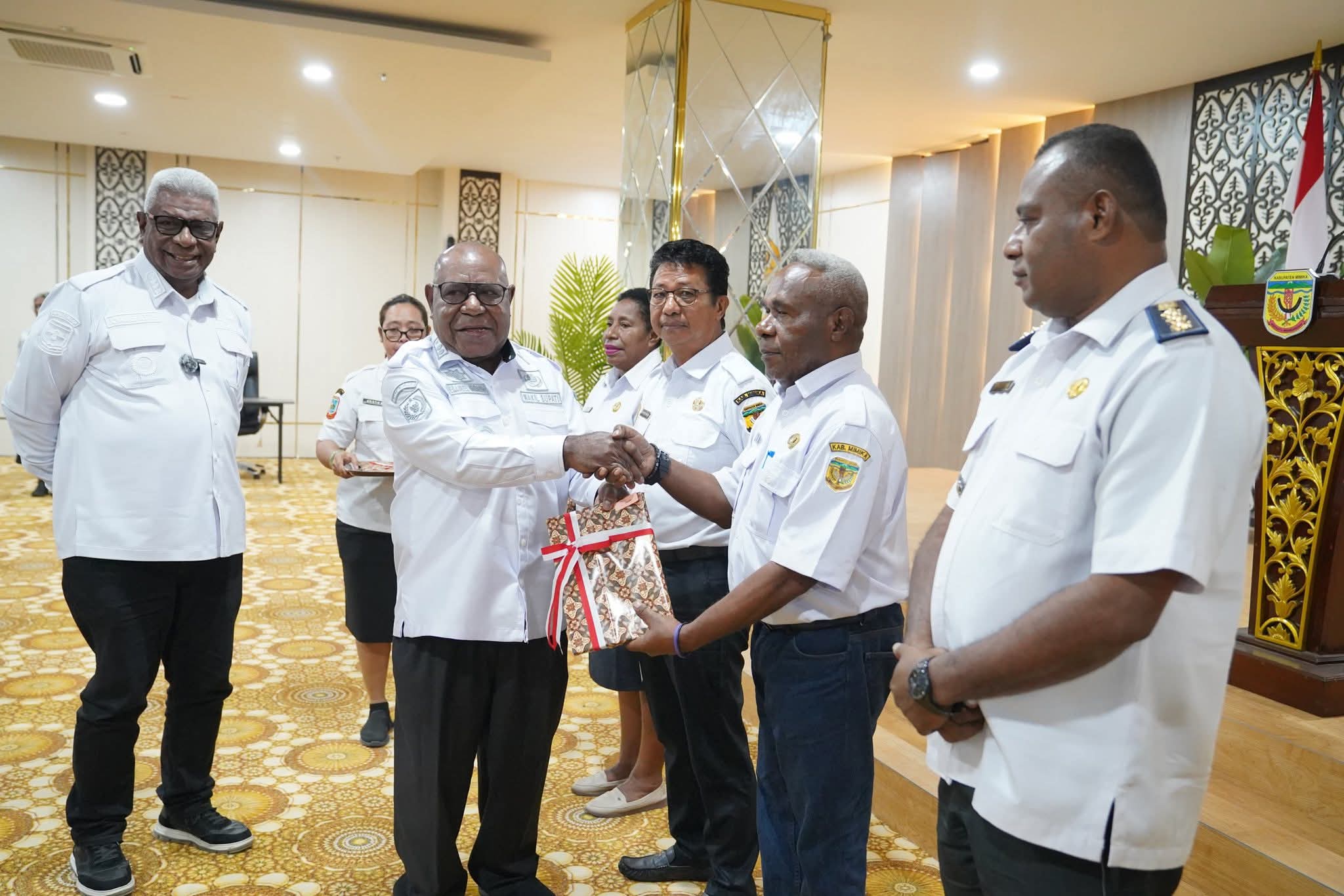 Penyerahan DPA 2026: Bupati Mimika Johannes Rettob Larang Praktik “Proyek Jatah” dan Ingatkan Utang Miliaran Rupiah