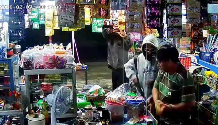 Rampok Bersenjata Terekam CCTV di Nawaripi, Warga Sebut Modus Sudah Berulang