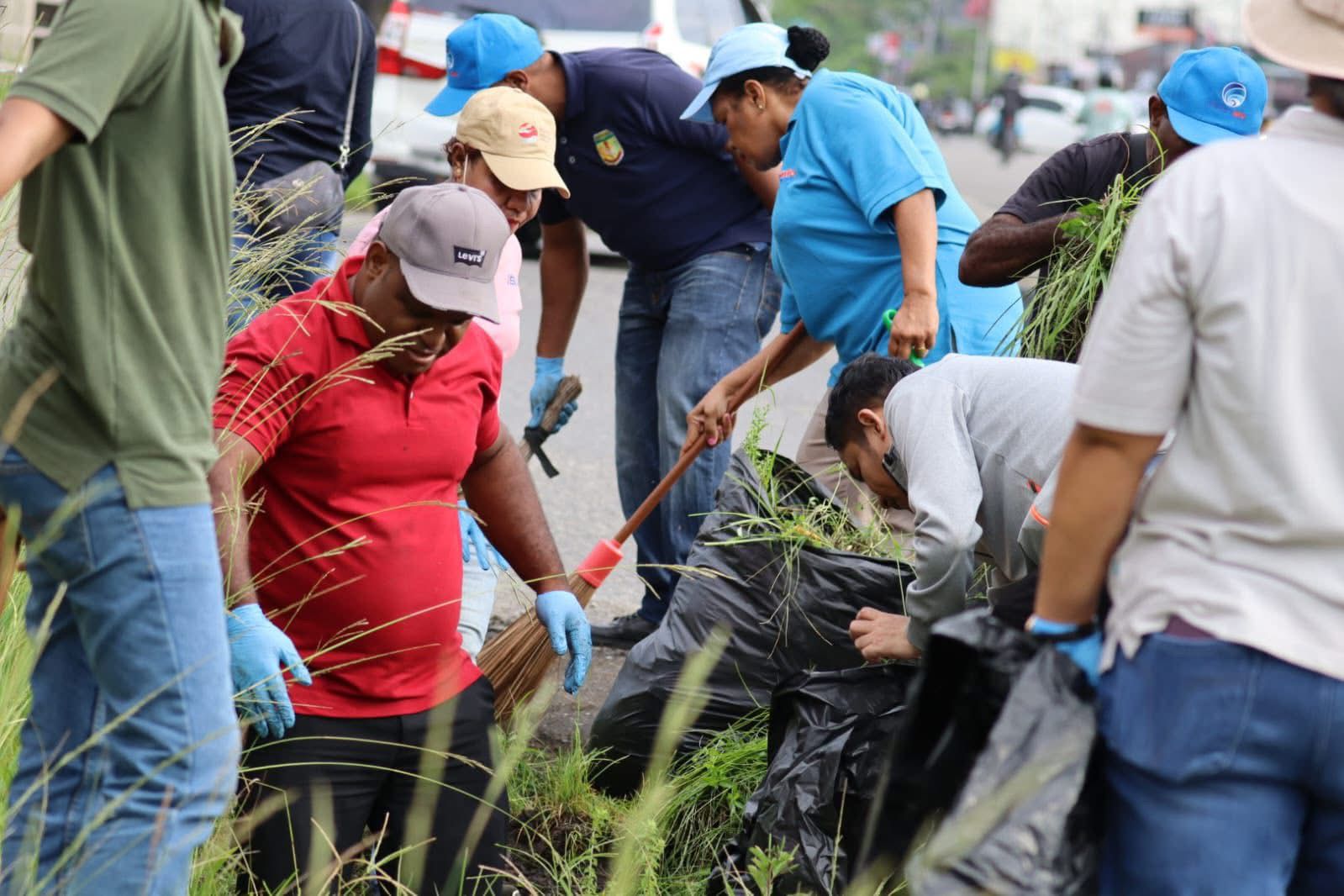 Peringati Hari Peduli Sampah Nasional 2026, Pemkab Mimika Gelar Aksi “Jumat Bersih” Massal