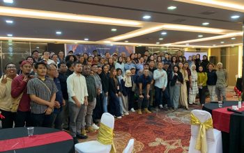 Sinergi di Balik Piring Takjil: Saat Freeport dan Media Timika Merajut Simpul Silaturahmi