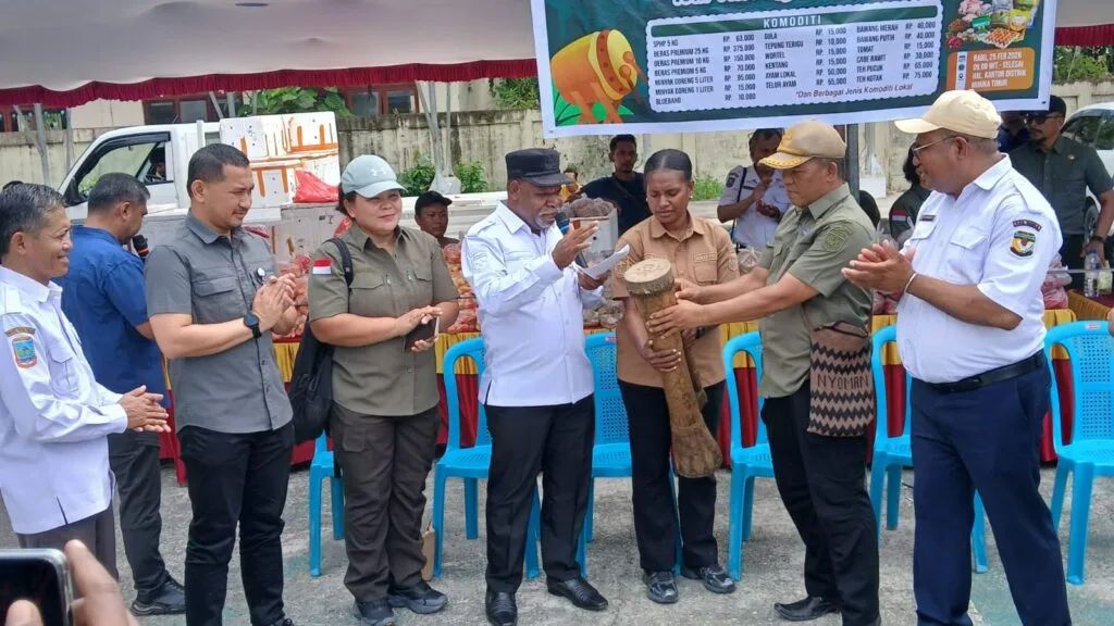 Tekan Inflasi, Dinas Ketahanan Pangan Mimika Gelar Gerakan Pangan Murah di Mapurujaya