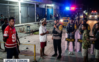 Mimika Mencekam! Bentrok Kelompok Pemuda di Kompleks Biak, Warga Panik dan Toko Tutup