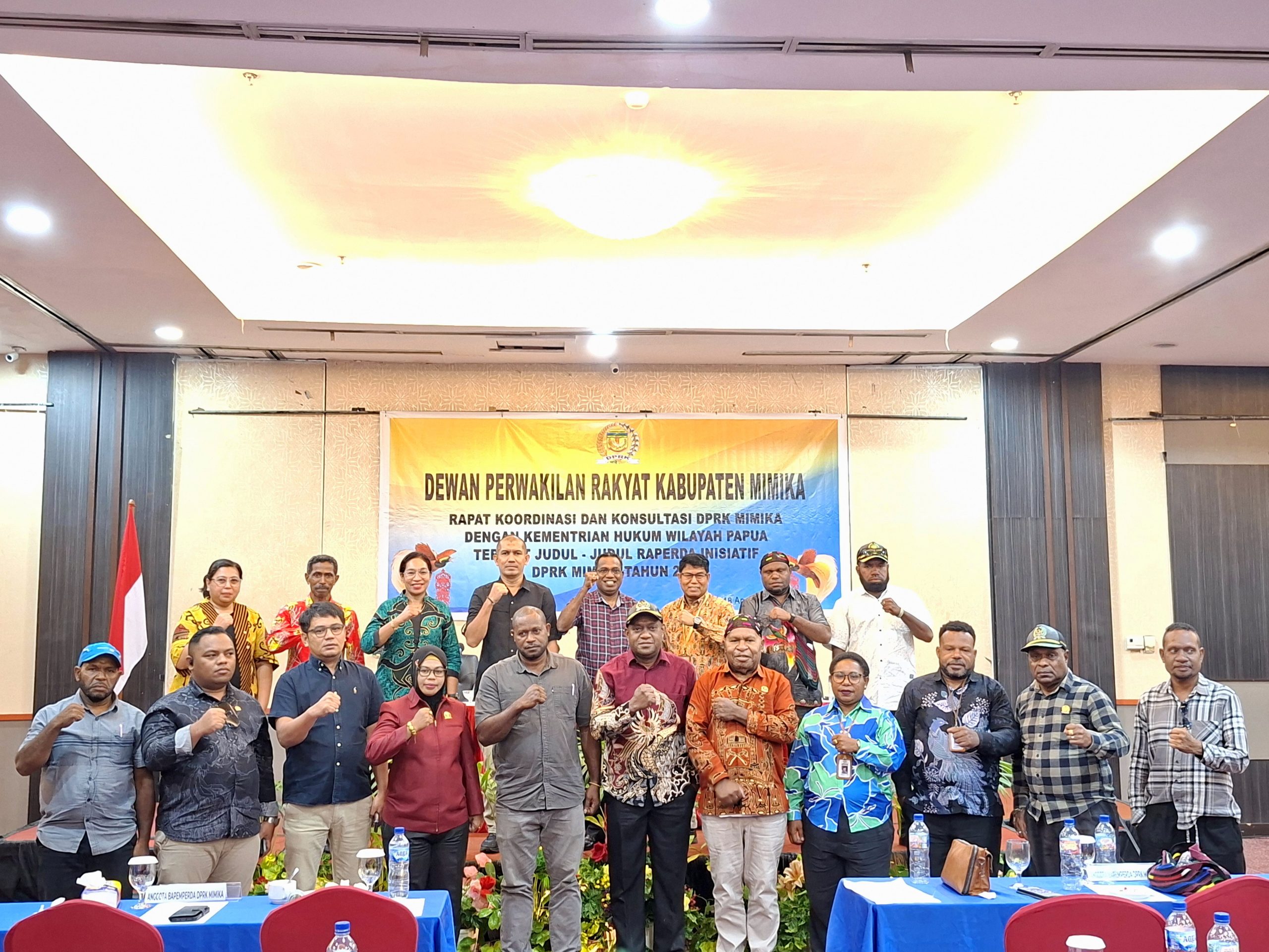 Pro Rakyat! DPRK Mimika Inisiasi 4 Raperda Strategis, Dari Bantuan Hukum hingga Proteksi Pedagang Lokal