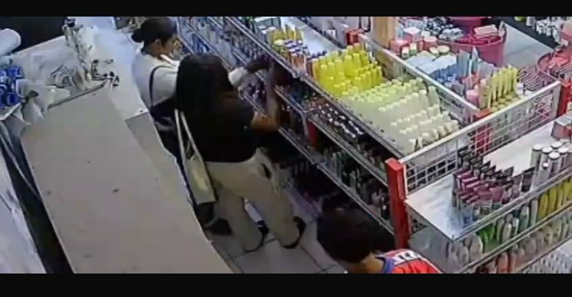 Aksi Komplotan Remaja Curi Kosmetik di Timika Viral, Terekam CCTV Berbagi Peran dengan Rapi