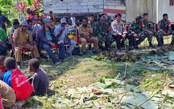 Kepala Distrik Agimuga Resmi Buka Program Padat Karya, Warga Mulai Bersihkan Akses Jalan Kiliarma–Aramsolki