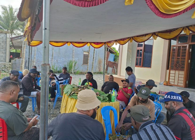Yohanes Kemong Desak Bupati Mimika Segera Lantik Sekda Definitif dan Evaluasi Kinerja OPD