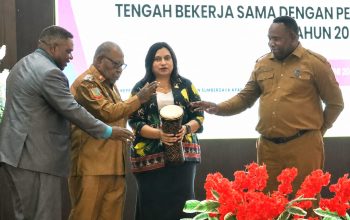 528 CPNS Mimika Ikuti Latsar, Wabup Emanuel Kemong: ASN Harus Melayani dengan Hati