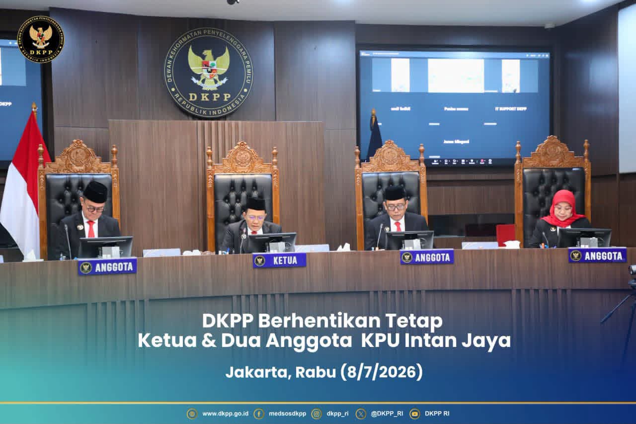 DKPP Berhentikan Tetap Ketua dan Dua Anggota KPU Intan Jaya karena Terbukti Masih Berstatus ASN