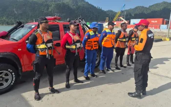 Long Boat Pemancing Hilang Kontak di Perairan Tanjung Bicari, Tim SAR Gabungan Lakukan Pencarian