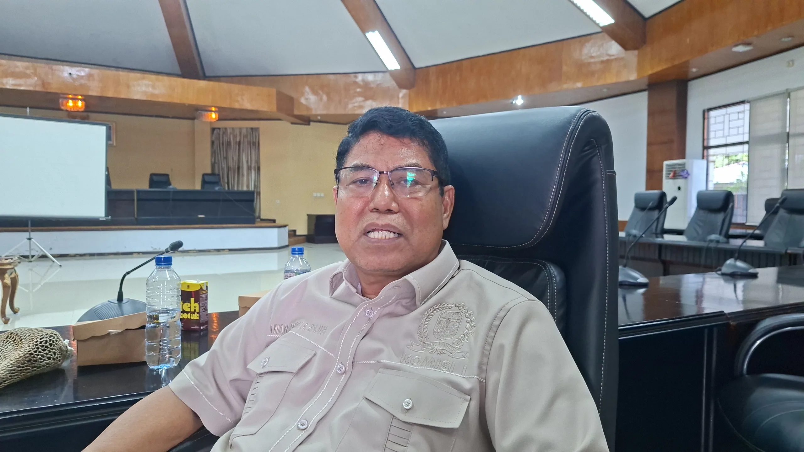 Ketua Bapemperda DPRK Mimika Soroti Lemahnya Penegakan Perda Miras, Desak Satpol PP Tertibkan Kios Dekat Rumah Ibadah