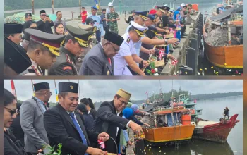 Tabur Bunga di Laut Poumako, Pemkab Mimika Kenang Jasa Pahlawan Jelang HUT ke-81 RI