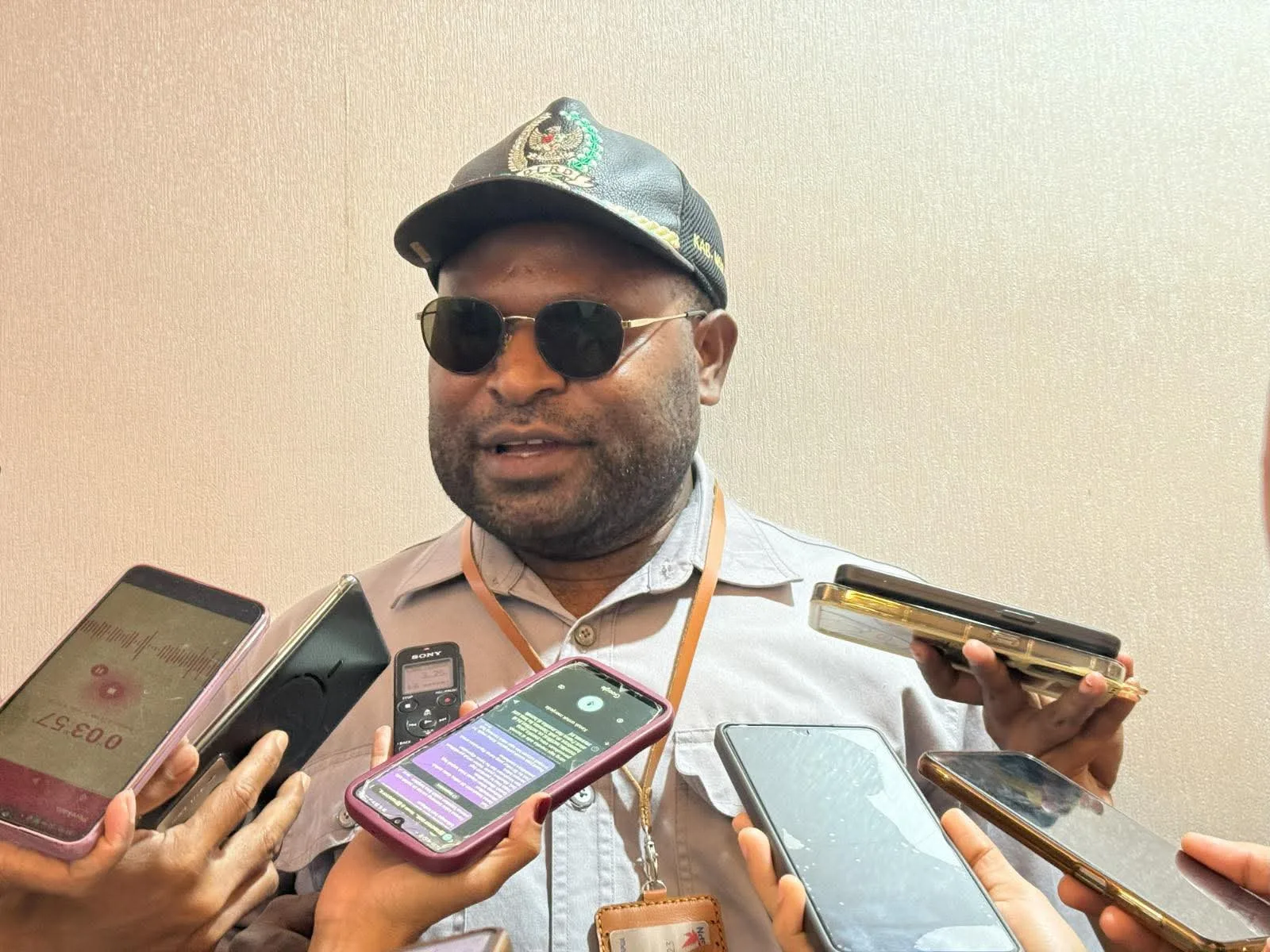Papua News Online Dilaporkan Bupati Mimika, Dolfin Beanal: Pers Sebagai Pilar Demokrasi dan Kontrol Sosial