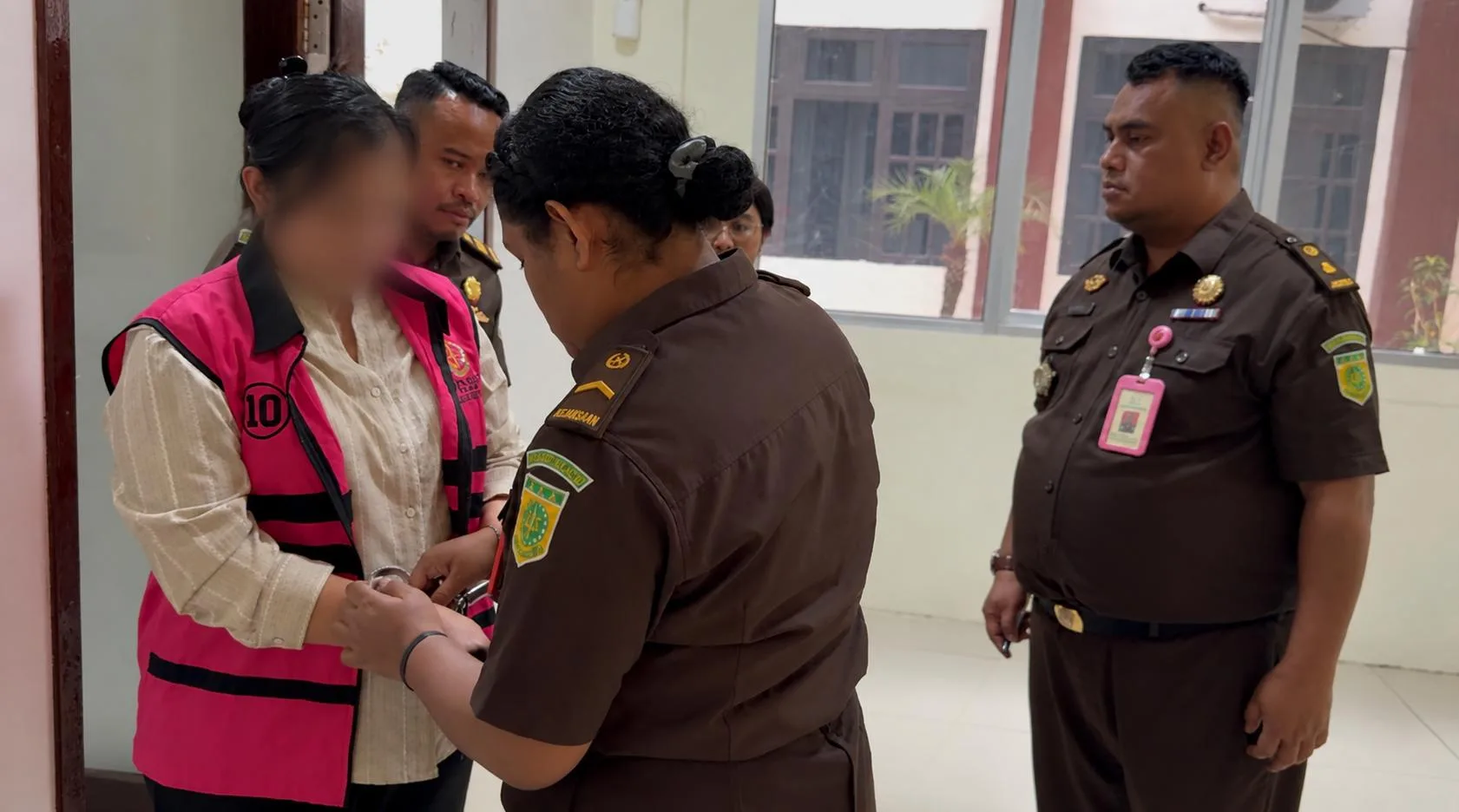 Skandal Korupsi Gerai Maritim 2018, Kejari Mimika Jebloskan Direktur PT FJP Berinisial IP ke Penjara!